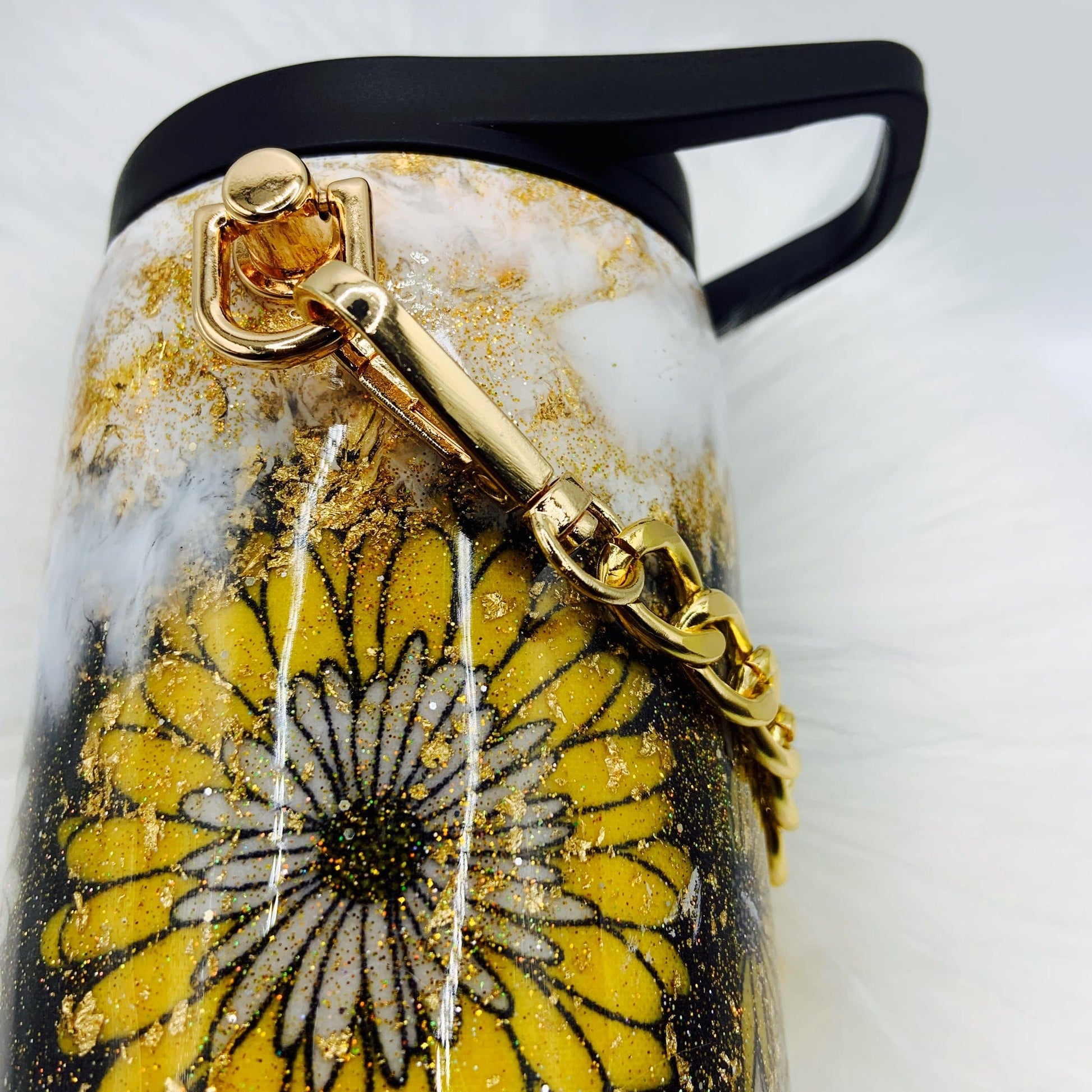 https://joanellcreations.com/cdn/shop/products/joanell-creations-stainless-steel-fabric-purse-tumbler-34745098633375.jpg?v=1679845777&width=1946